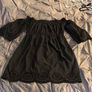 VENUS Elegant Black Garment